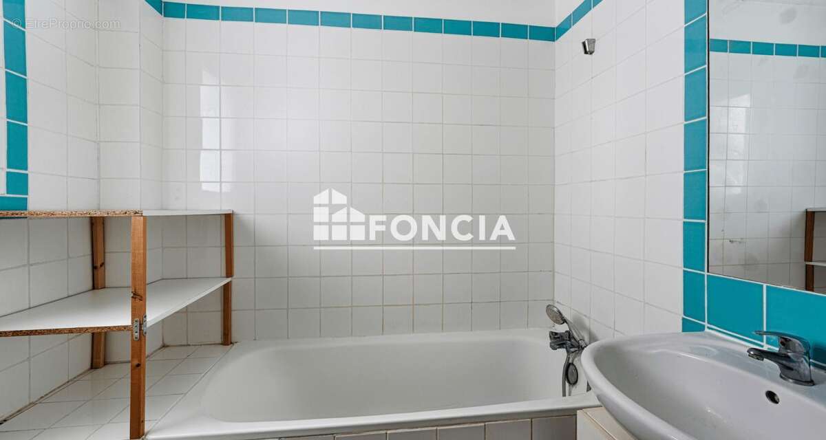 Appartement à ISSY-LES-MOULINEAUX