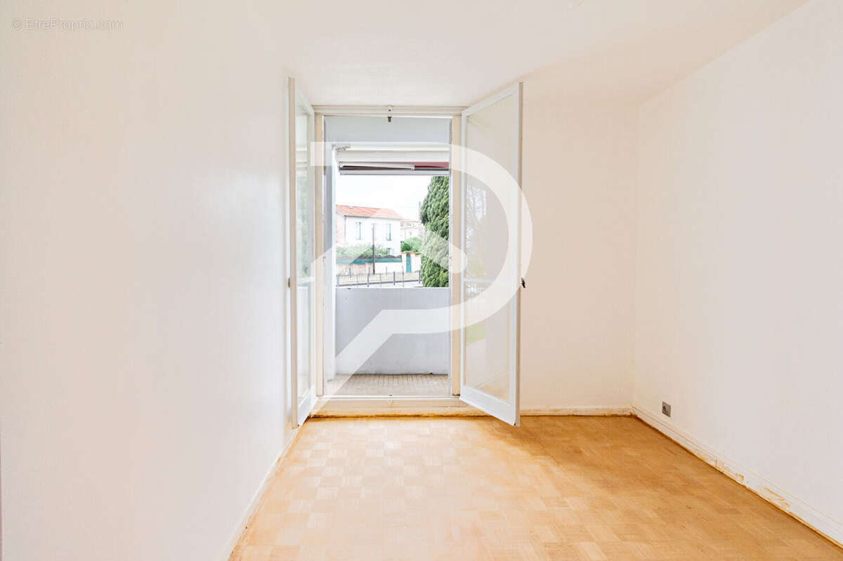 Appartement à MARSEILLE-11E