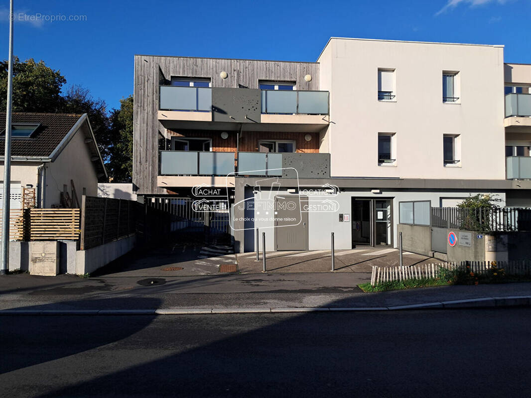 Appartement à SAINTE-LUCE-SUR-LOIRE