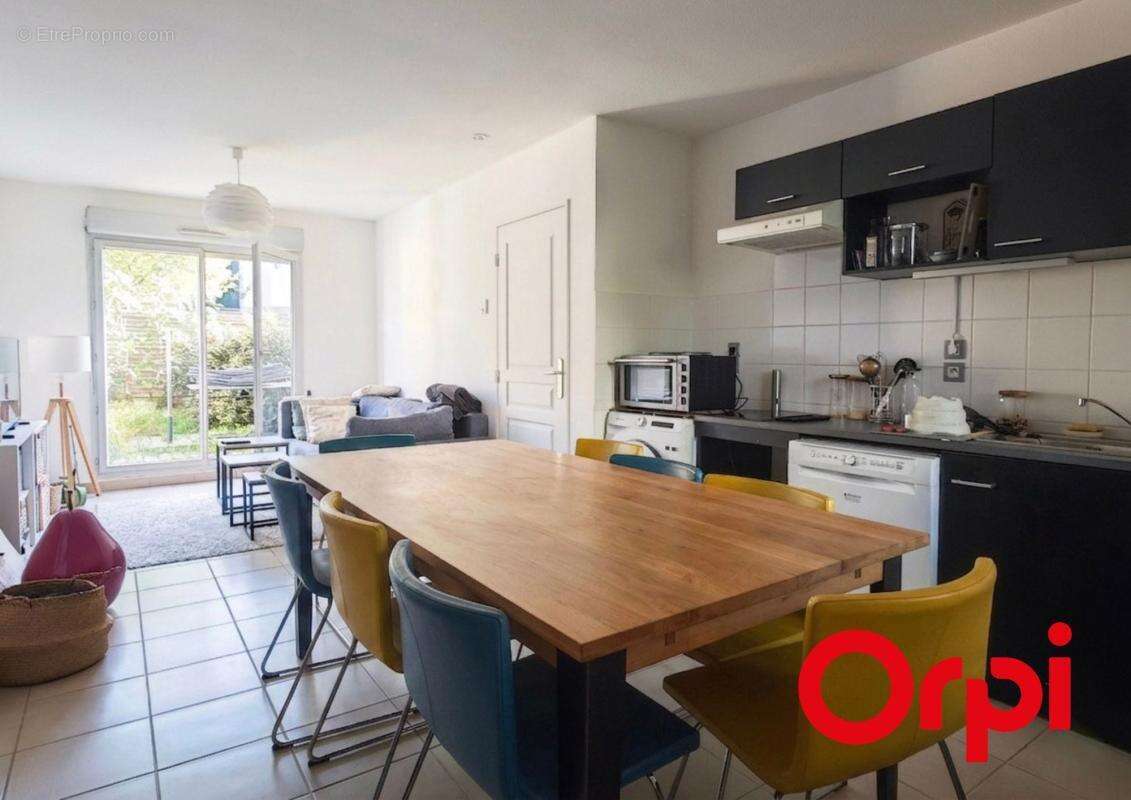 Appartement à LYON-8E