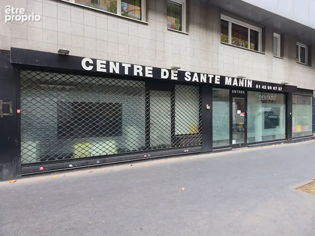 Murs à vendre Paris 19e - Local 393 m² - 11 m de vitrine linéaire - photo 2