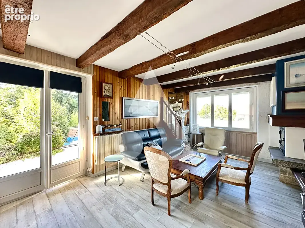 Maison Bretenoux 192m² avec appartement, 8 pièces, 4 chambres, piscine. - photo 3