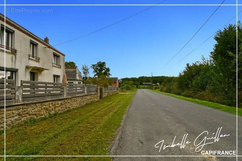 Maison à SAINT-SATURNIN