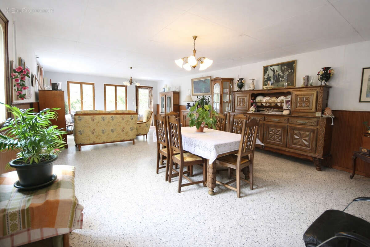 Maison à PONT-SAINTE-MAXENCE