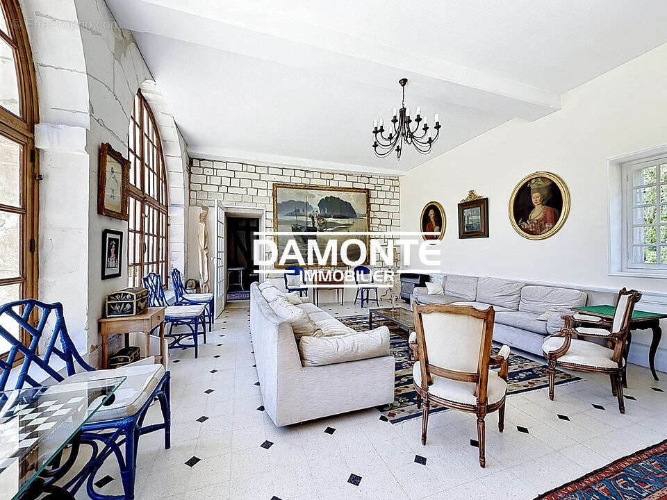 Vivez la vie de château   Une demeure historique au cœur d'un domaine d'exception ! - photo 3