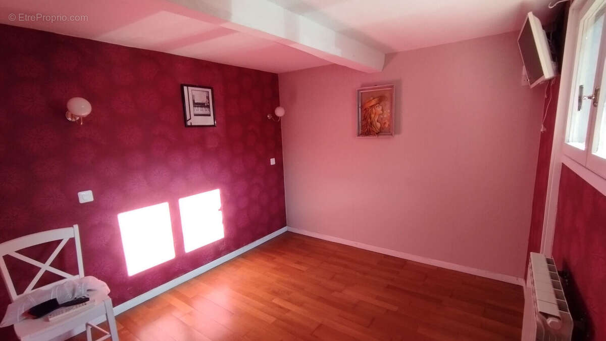 Maison à TOURNON-SAINT-PIERRE