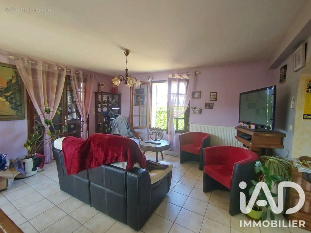 Maison 96 m² à Beaumont-Le-Roger  - photo 5