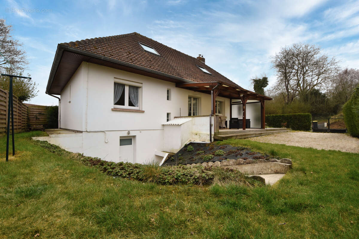 Maison à LONGPRE-LES-CORPS-SAINTS