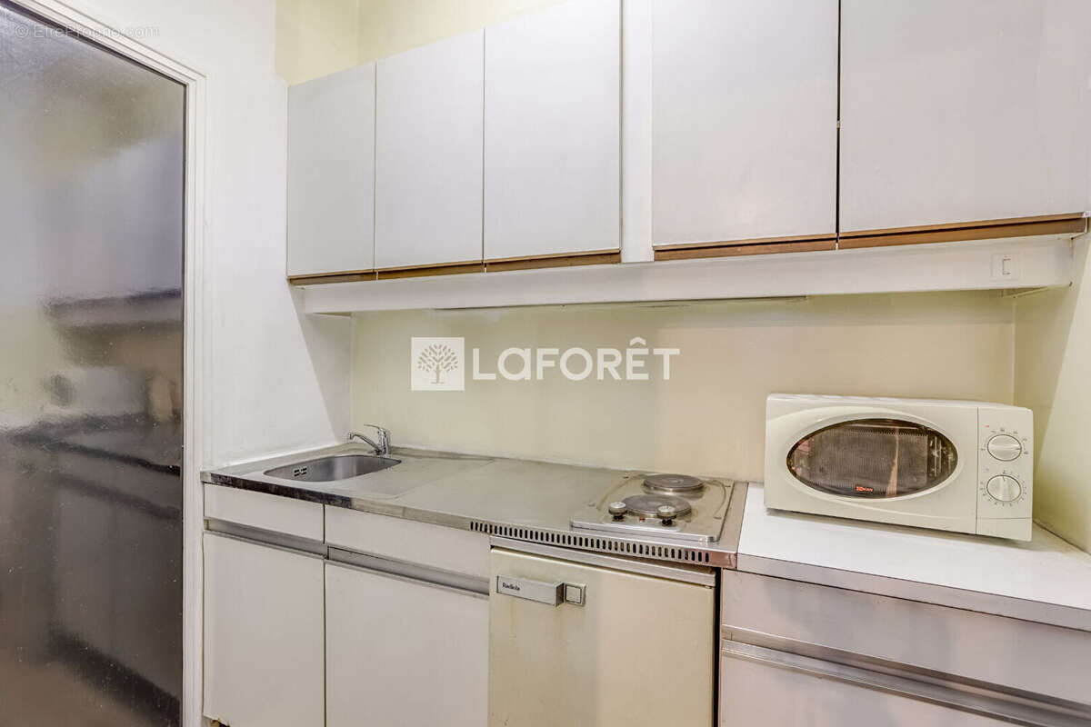 Local commercial Paris 38 m2 - photo 6