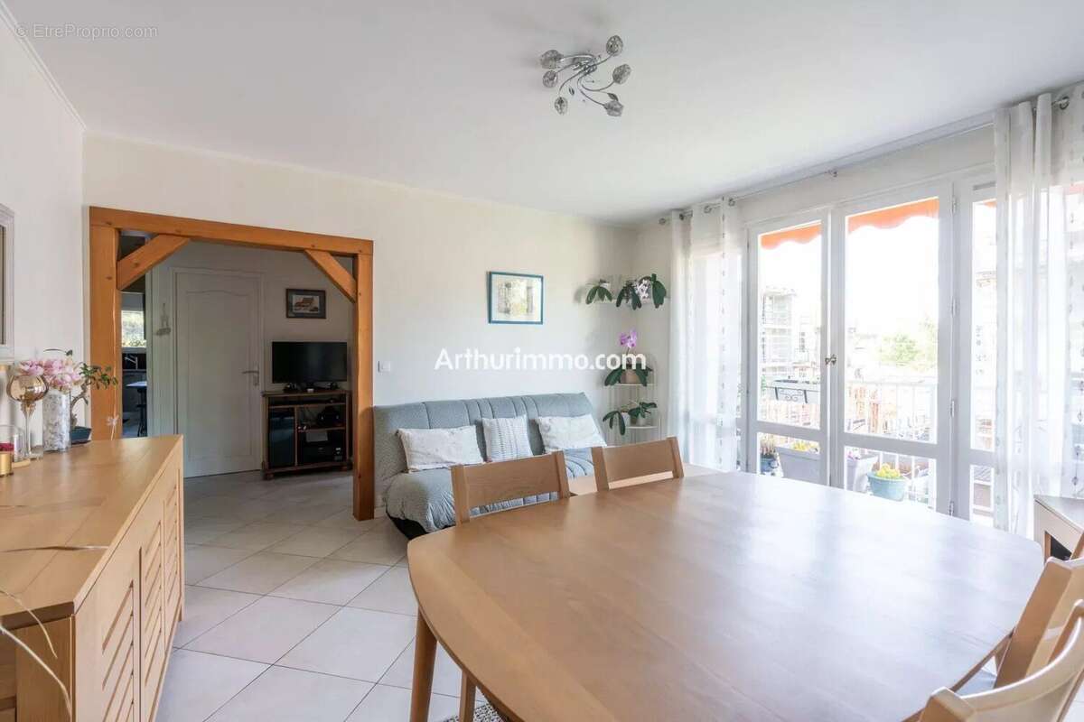 Appartement à SUCY-EN-BRIE