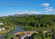 Parking à SAINT-PEE-SUR-NIVELLE