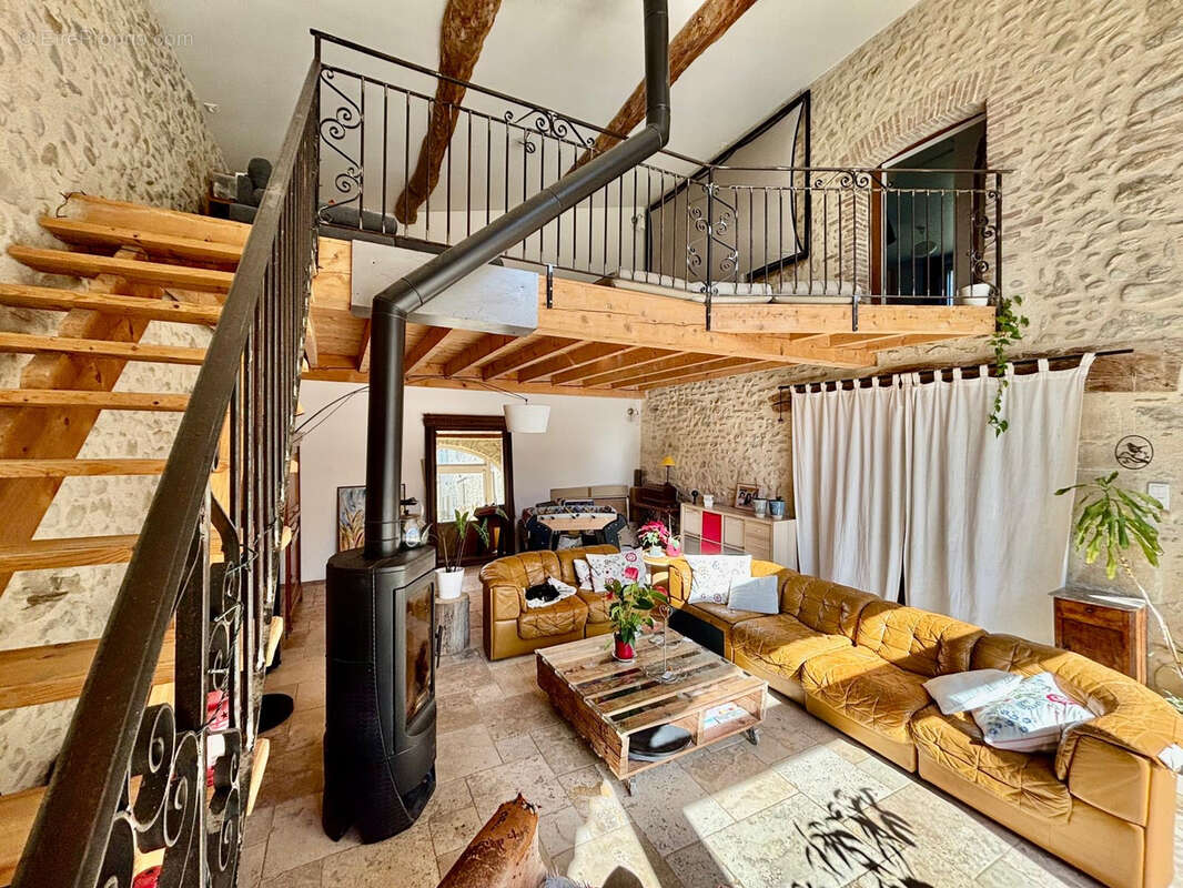 Maison à BONLIEU-SUR-ROUBION