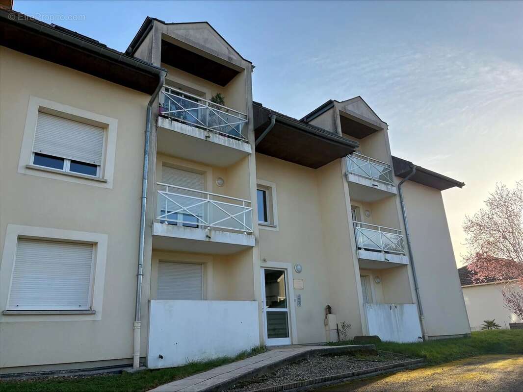 Appartement à OGY