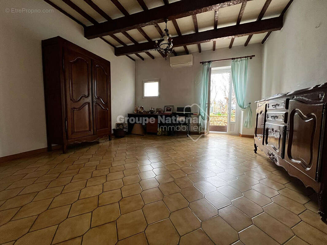 Maison 3 chambres, jardin et dépendance au coeur du village - photo 4