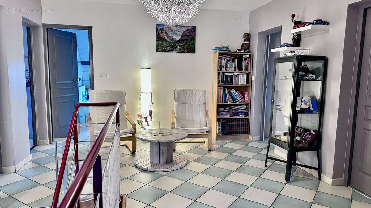 Maison à VILLARS-SOUS-ECOT