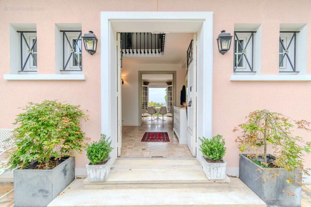 Maison à DEUIL-LA-BARRE