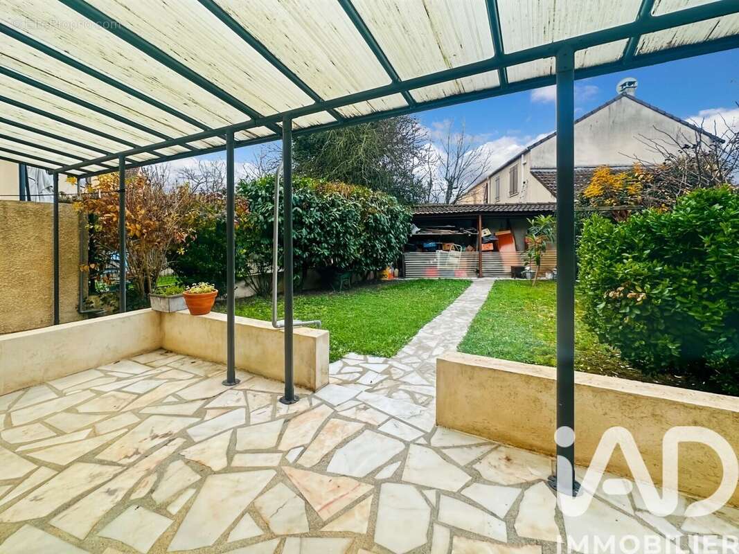 Photo 2 - Maison à COMBS-LA-VILLE