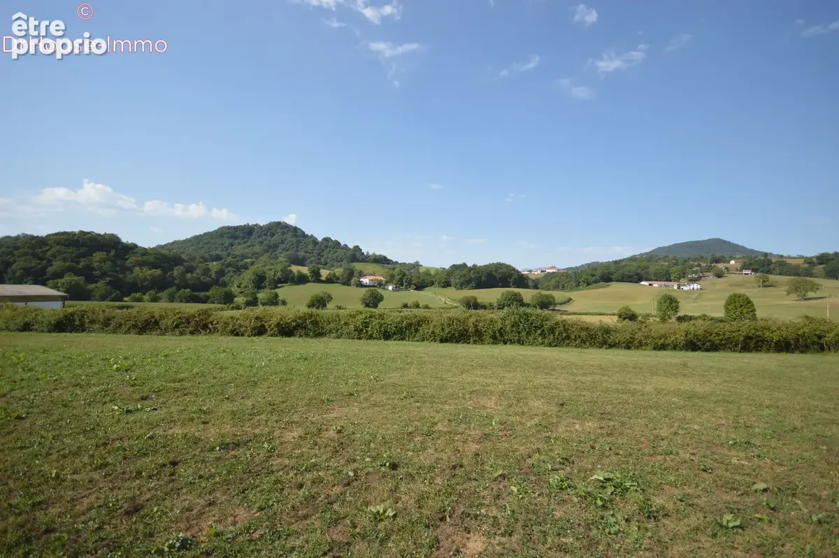 Terrain à JAXU