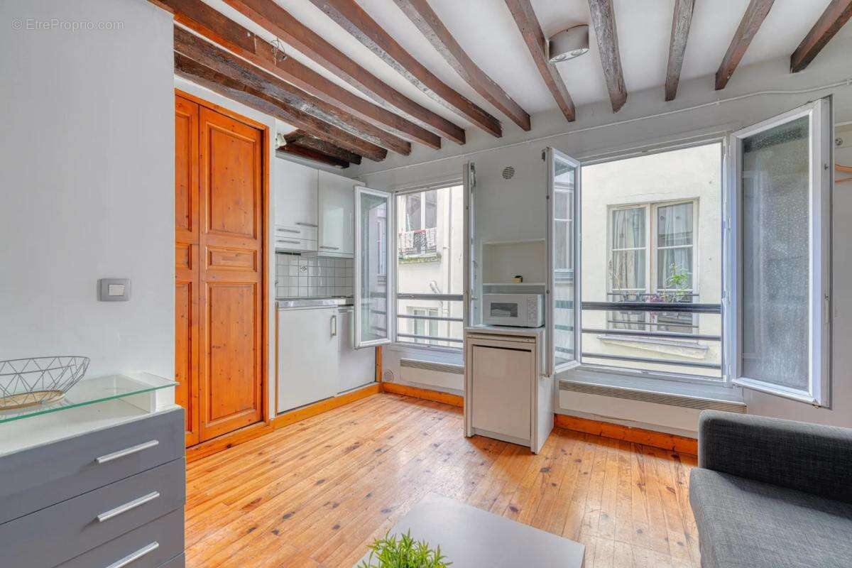 Appartement à PARIS-11E