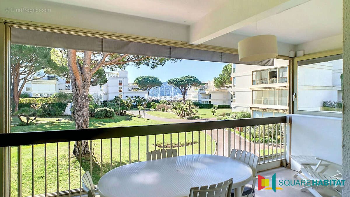 Appartement à MANDELIEU-LA-NAPOULE