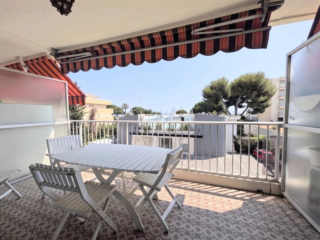 Photo Appartement à Saint-Laurent-Du-Var au prix de 450 000€