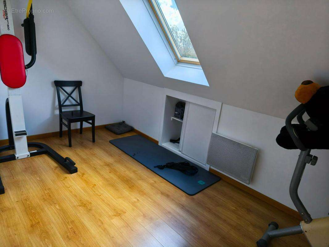 Maison à FEUGUEROLLES-BULLY