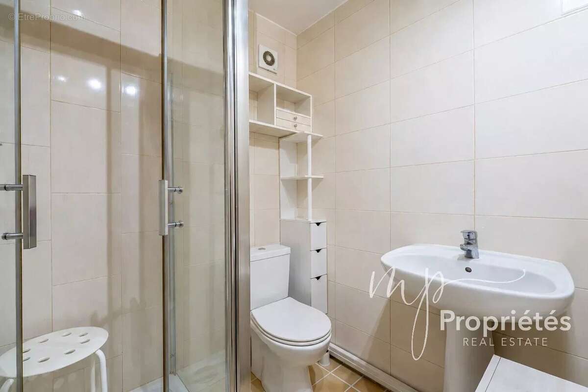 À vendre – Bormes-les-Mimosas / La Favière : charmant studio à 7 minutes à pied de la plage - photo 7