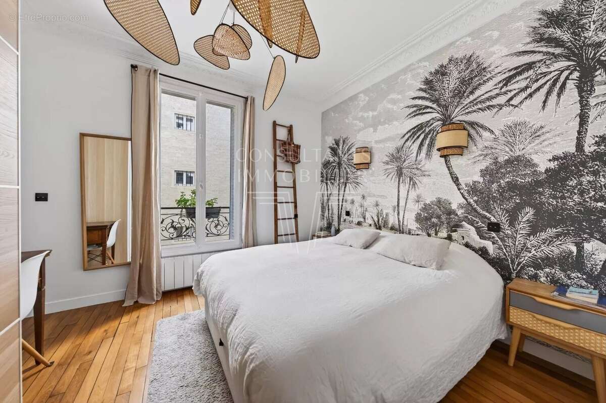 Appartement à PARIS-14E