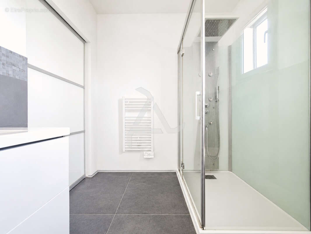 Villa t7 de 211m2 contemporaine avec piscine sous-sol aménagé et chambre indépendante - photo 35