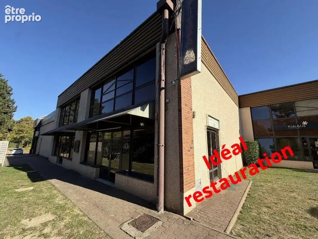 Photo Autres à Voisins-Le-Bretonneux au prix de 172 356€