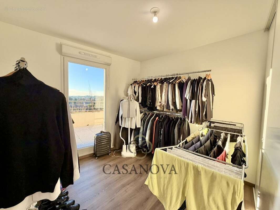 Appartement à CASTELNAU-LE-LEZ