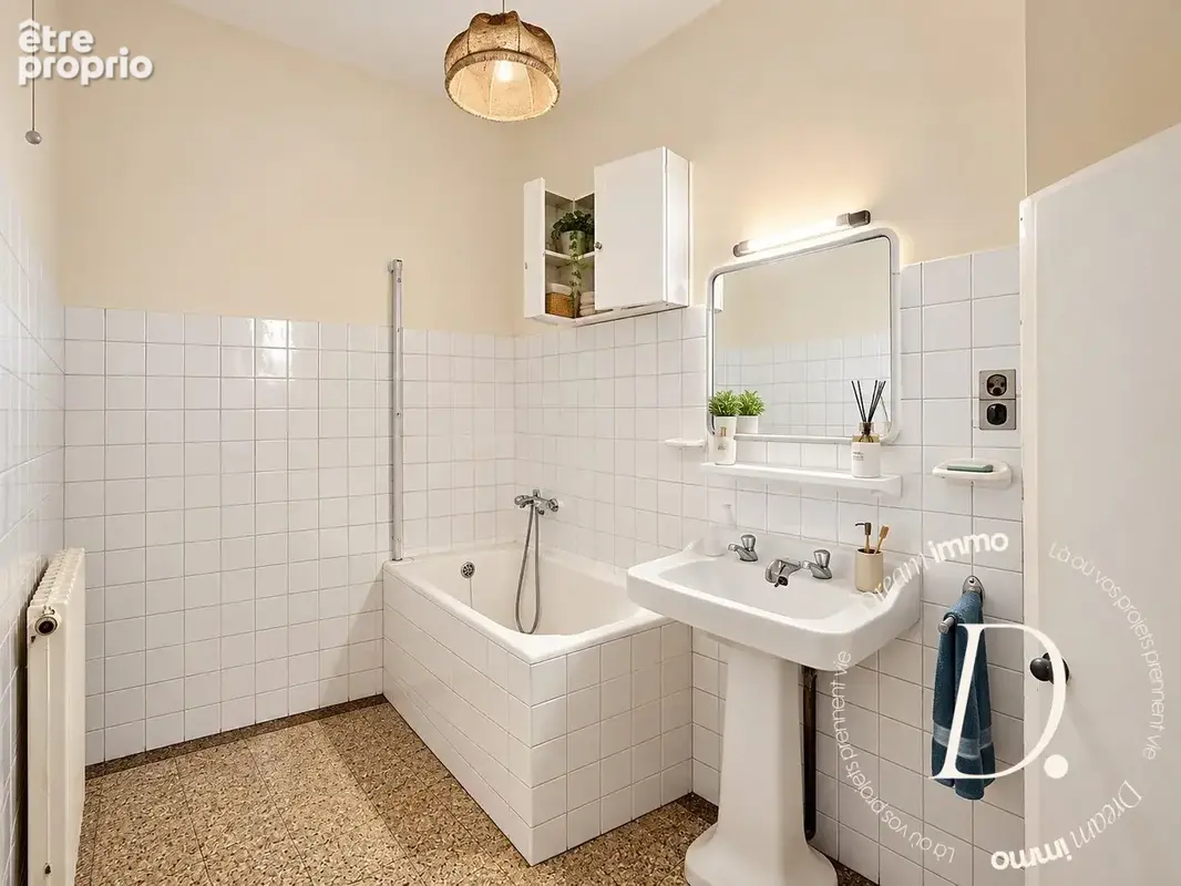 Appartement 198 m² à vendre à Saint-Laurent-De-Cerdans (66260) - photo 4
