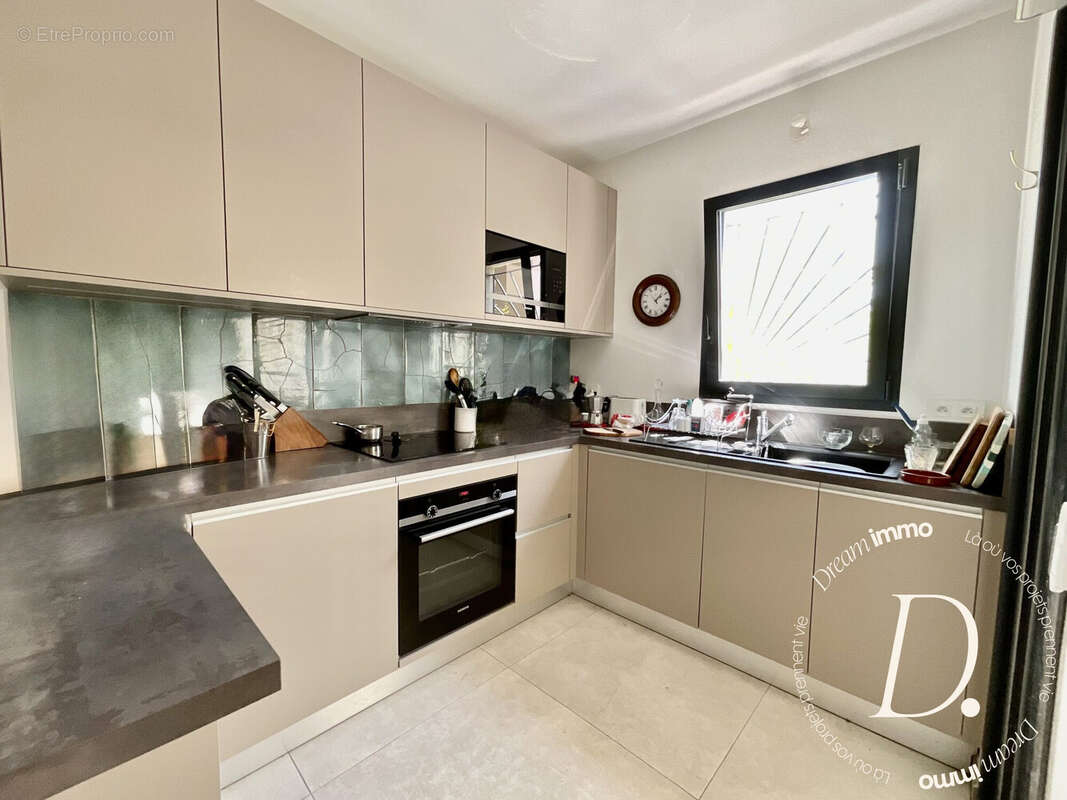 Appartement à HYERES