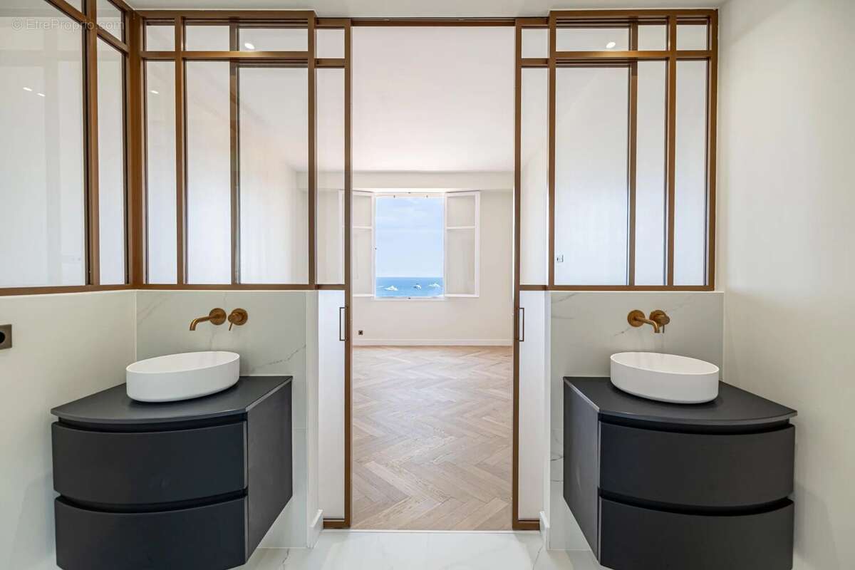 Appartement à BEAULIEU-SUR-MER