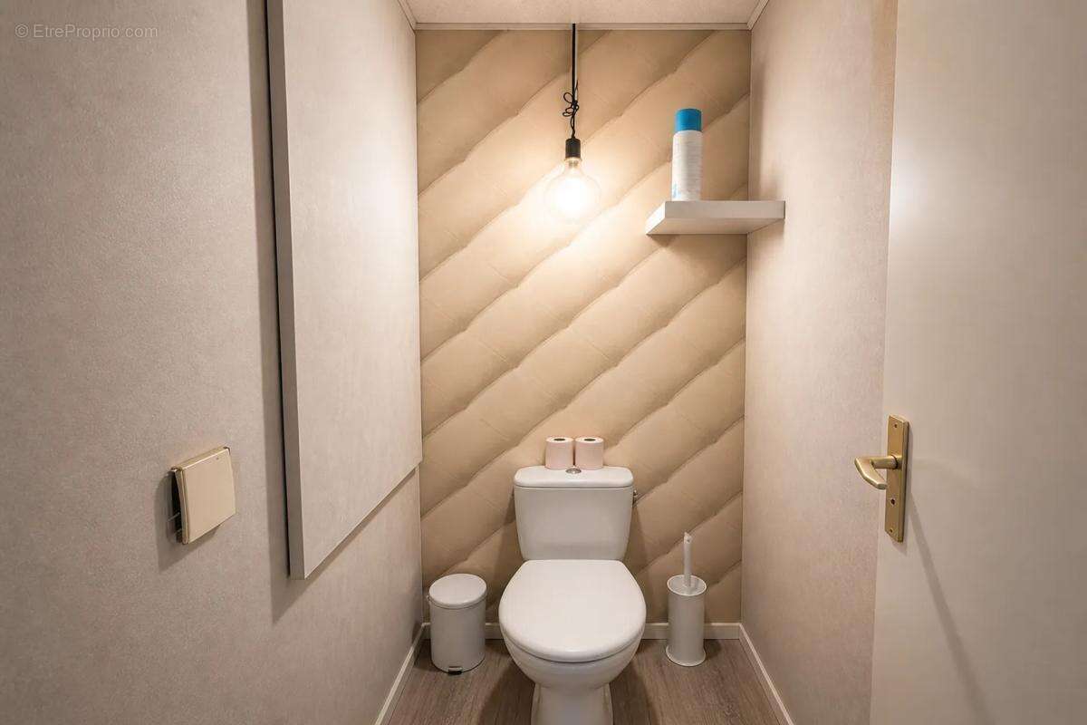 Appartement F5 de 93 M2 au 3ème et dernier étage - photo 7
