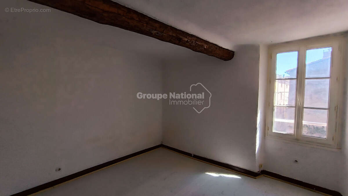 Maison à BESSE-SUR-ISSOLE