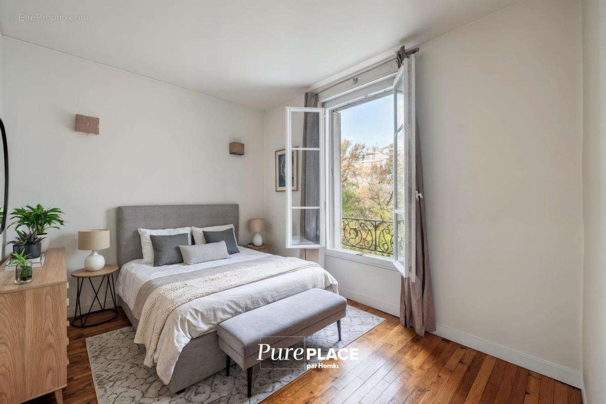 Appartement à PARIS-15E