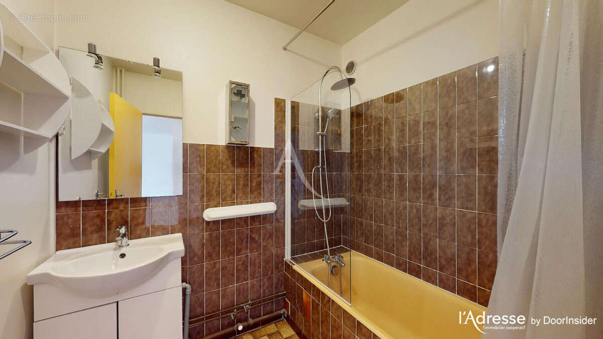 Appartement à LE PLESSIS-ROBINSON