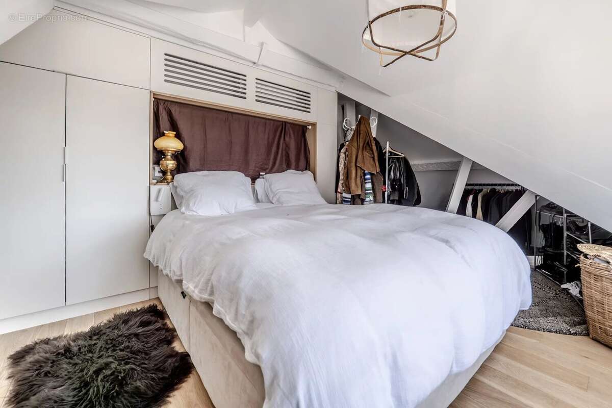 Appartement à PARIS-3E