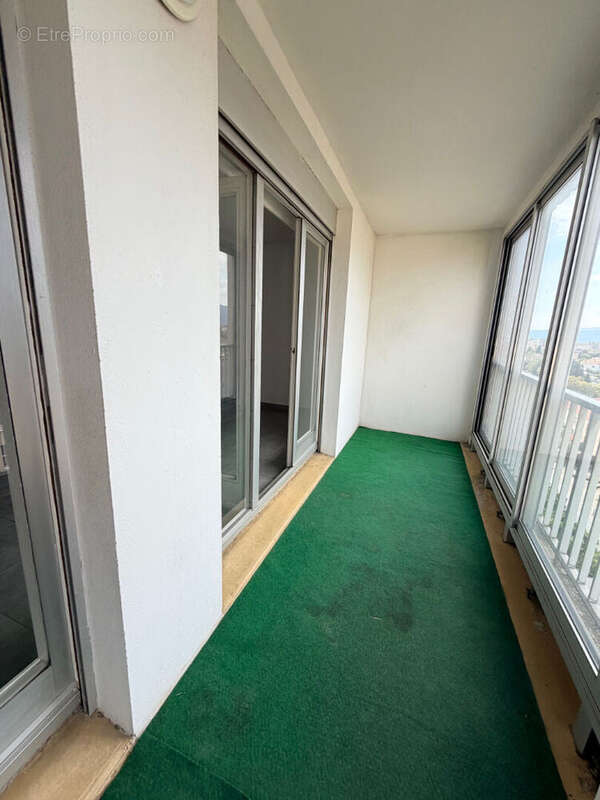 Appartement à BOURG-LES-VALENCE