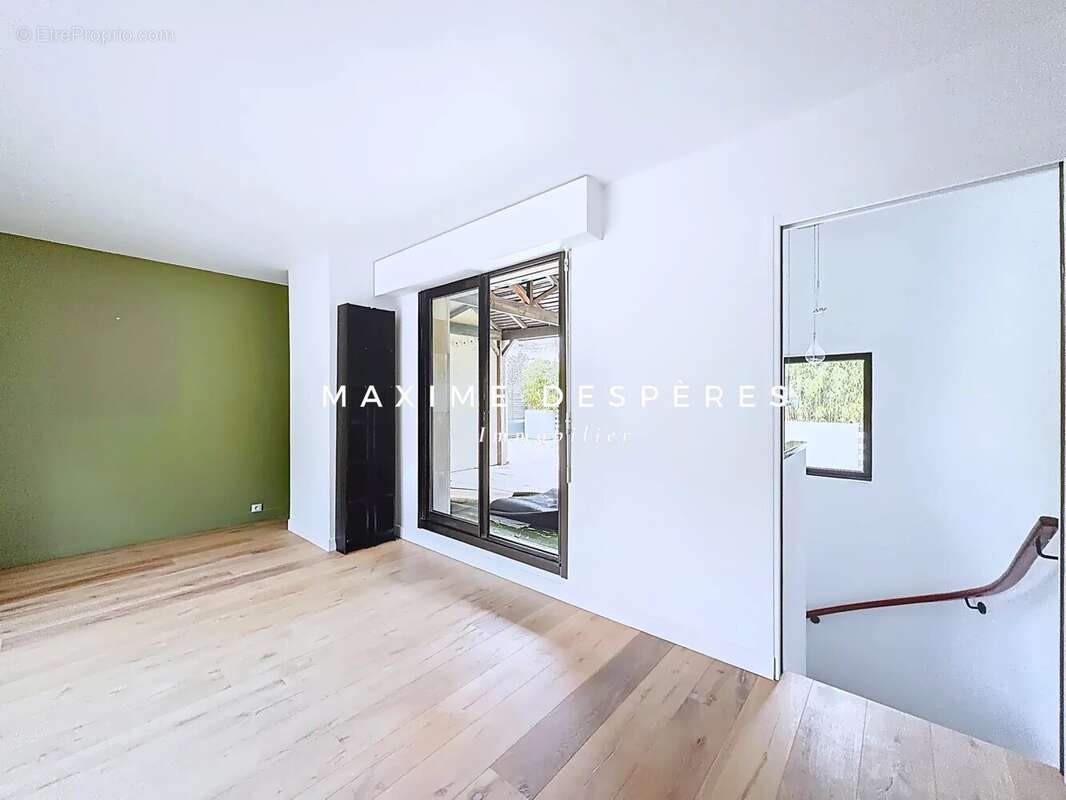 Appartement à LEVALLOIS-PERRET