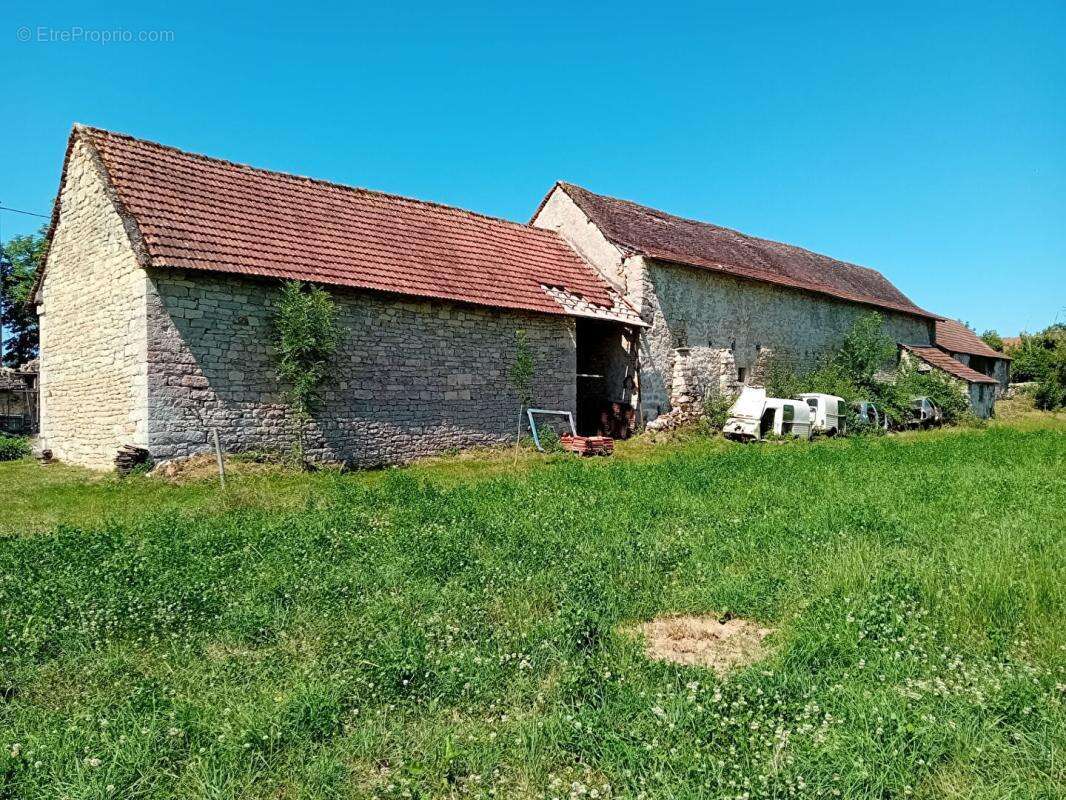 Maison à VAILHOURLES
