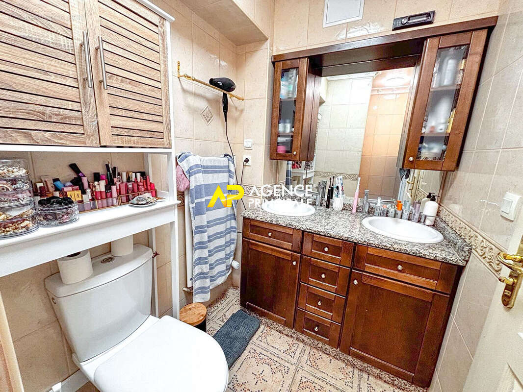 Appartement à SARTROUVILLE