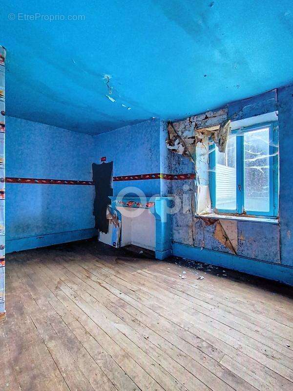 Maison à DOULEVANT-LE-CHATEAU