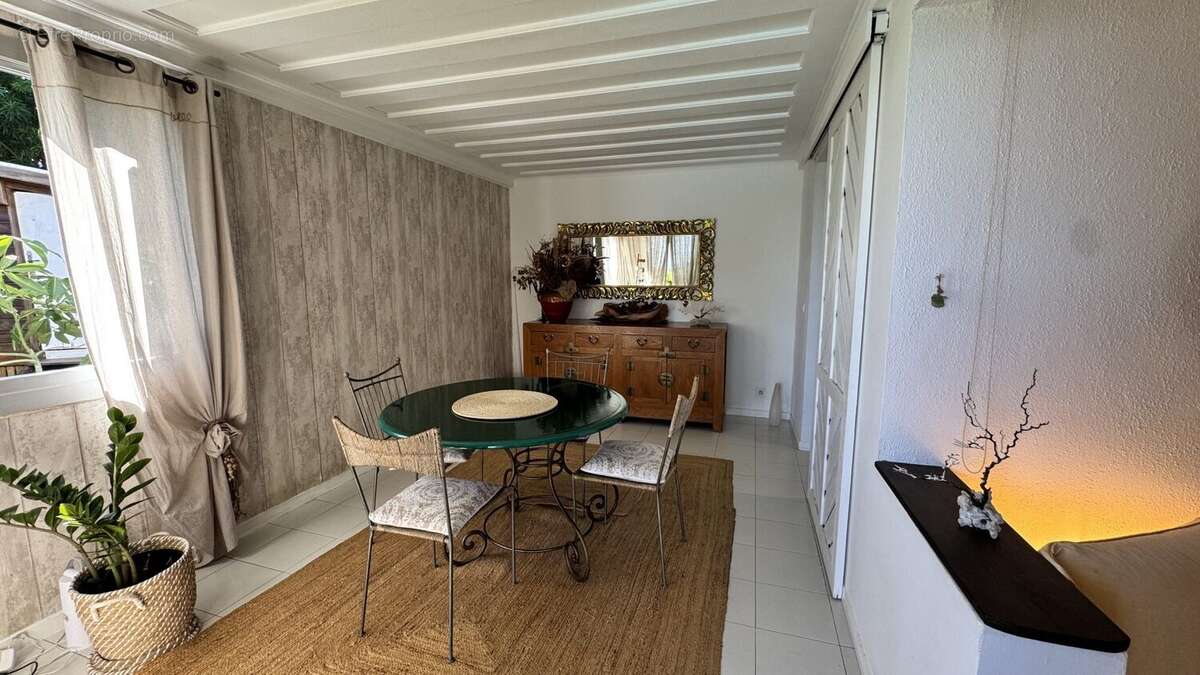 Maison à SAINT-PIERRE