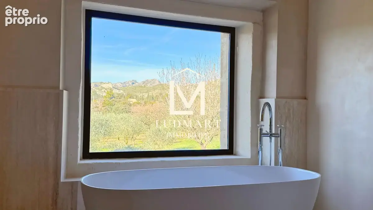 Propriété d’exception de 1300m2 au cœur des Alpilles — Domaine de 7,3 ha avec oliveraie - photo 23