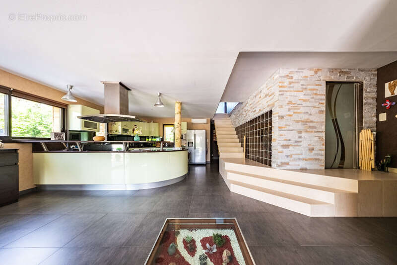 Maison à ARC-SUR-TILLE