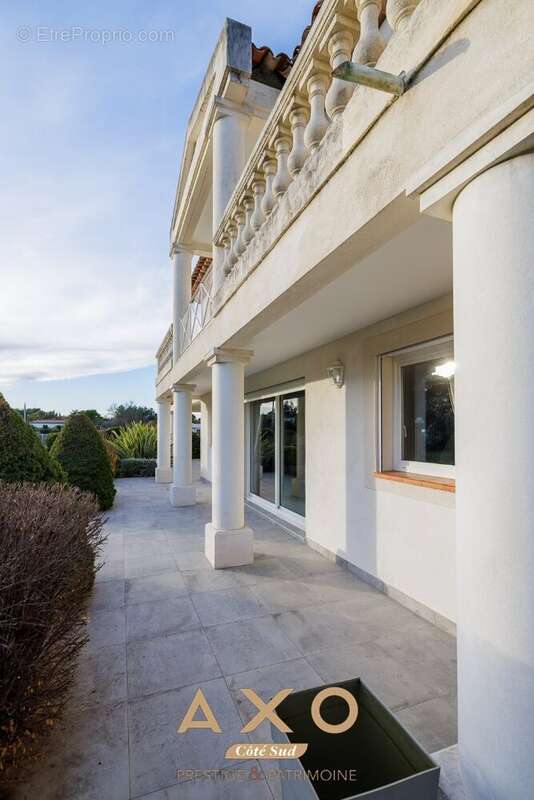 Maison à SAINT-CANNAT