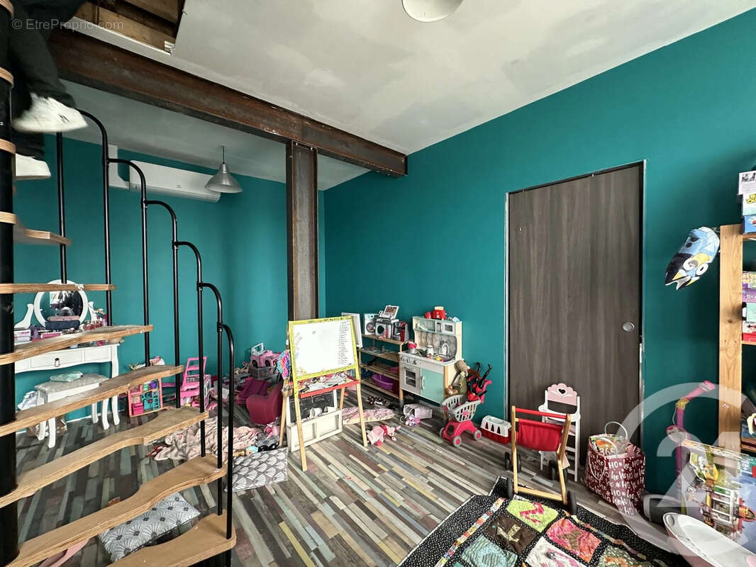 Maison 150 m² à Montbrehain  - photo 5