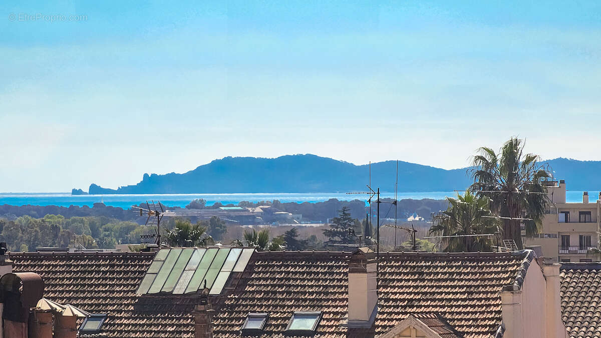 Appartement à HYERES